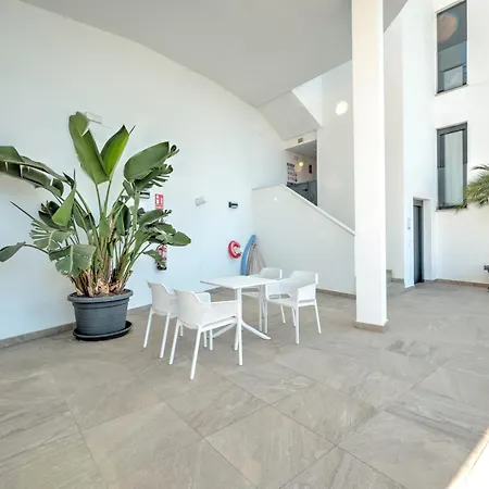 Σπίτι διακοπών House With Rooftop Terrace, Views And Pool, Nerja
