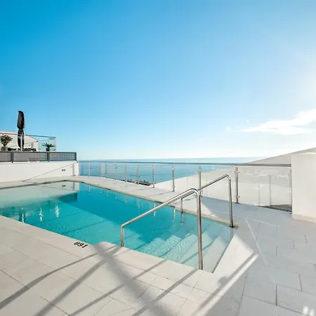 בית נופש House With Rooftop Terrace, Views And Pool,